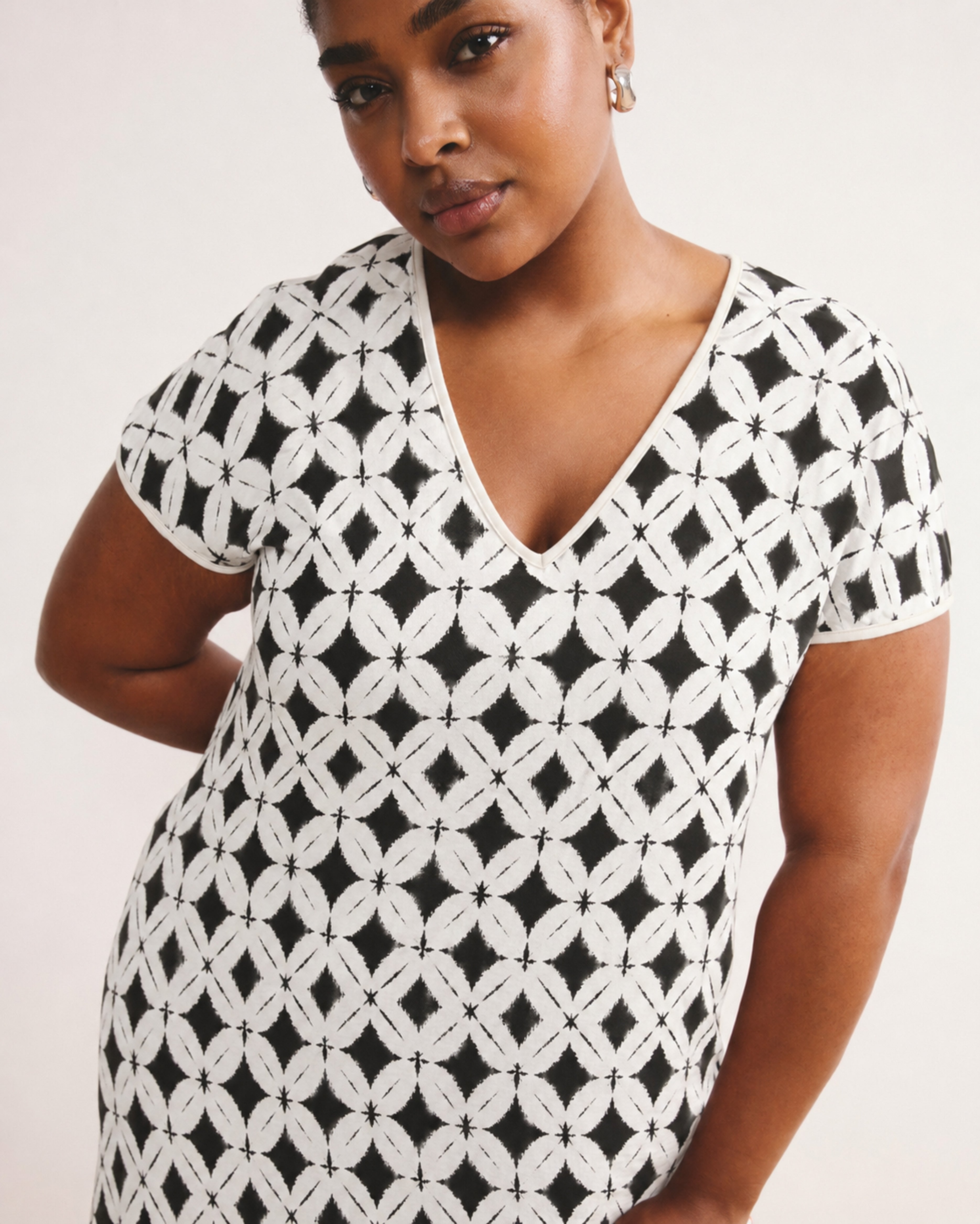 Iconic Geneva V-Neck Dress - Eclipse Print
